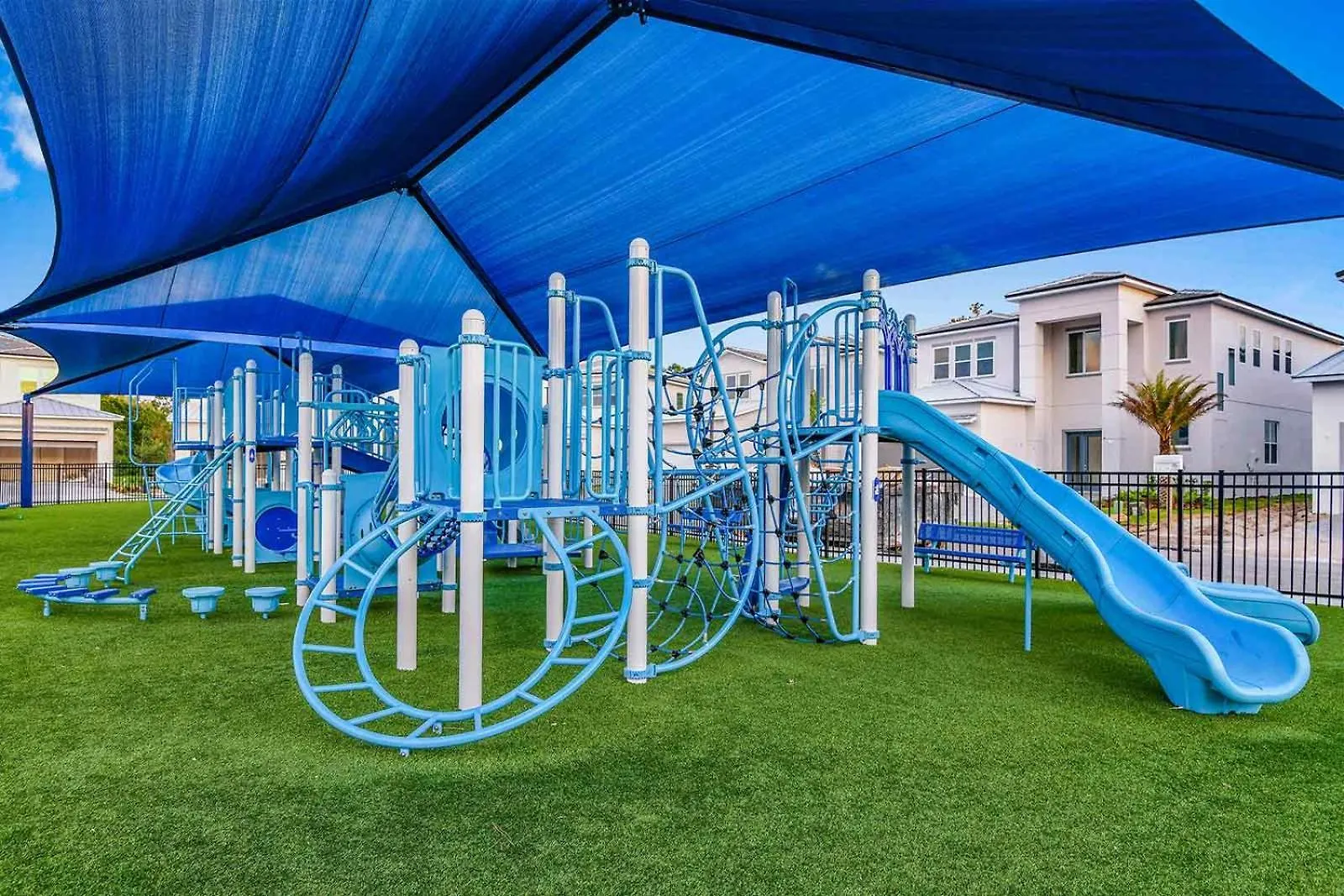 Dreamy Villa With Ice Castle Br, Theater & Game Loft Davenport