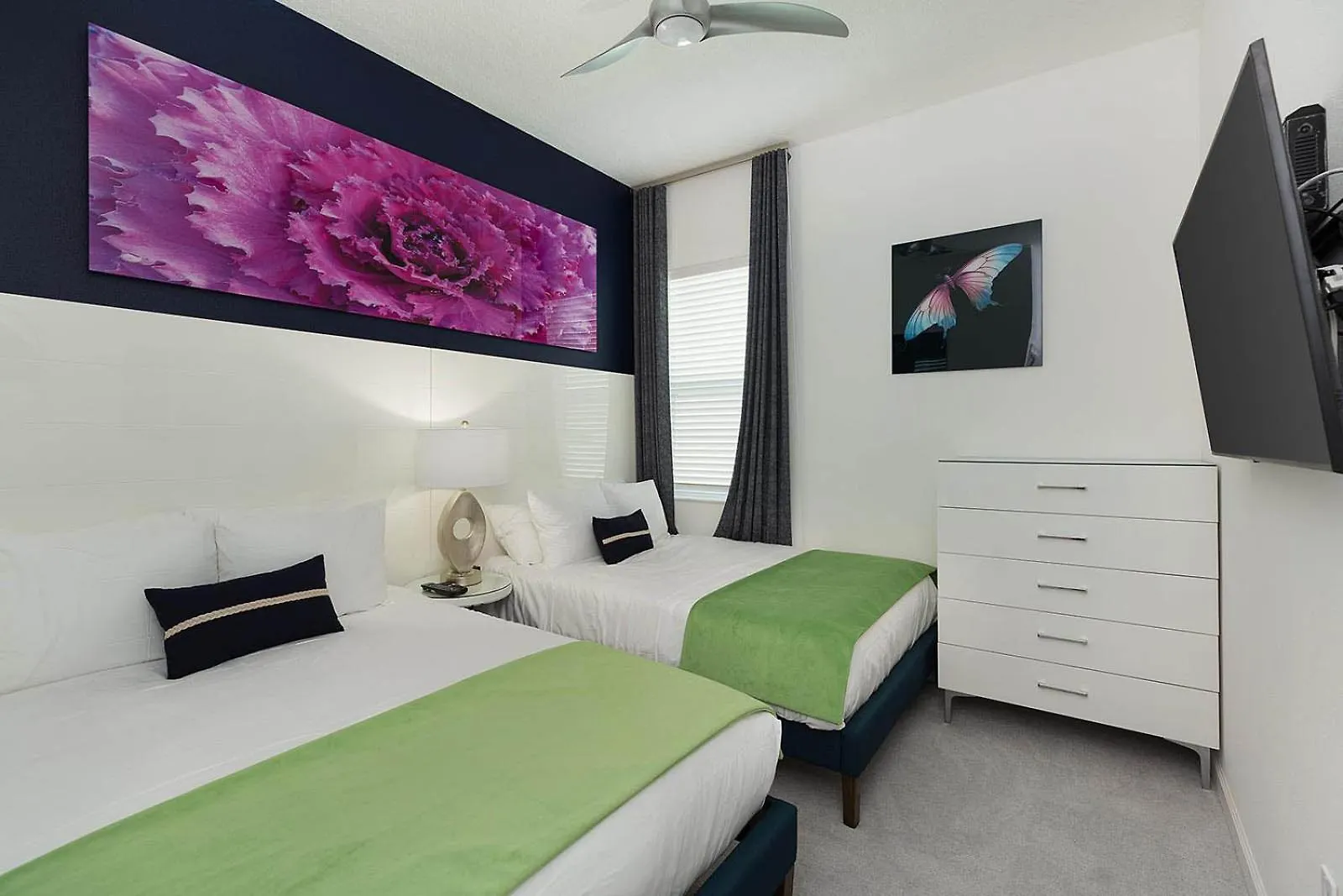 Dreamy Villa With Ice Castle Br, Theater & Game Loft Davenport