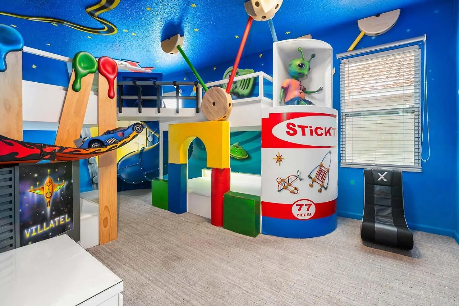 Dreamy Villa With Ice Castle Br, Theater & Game Loft Davenport
