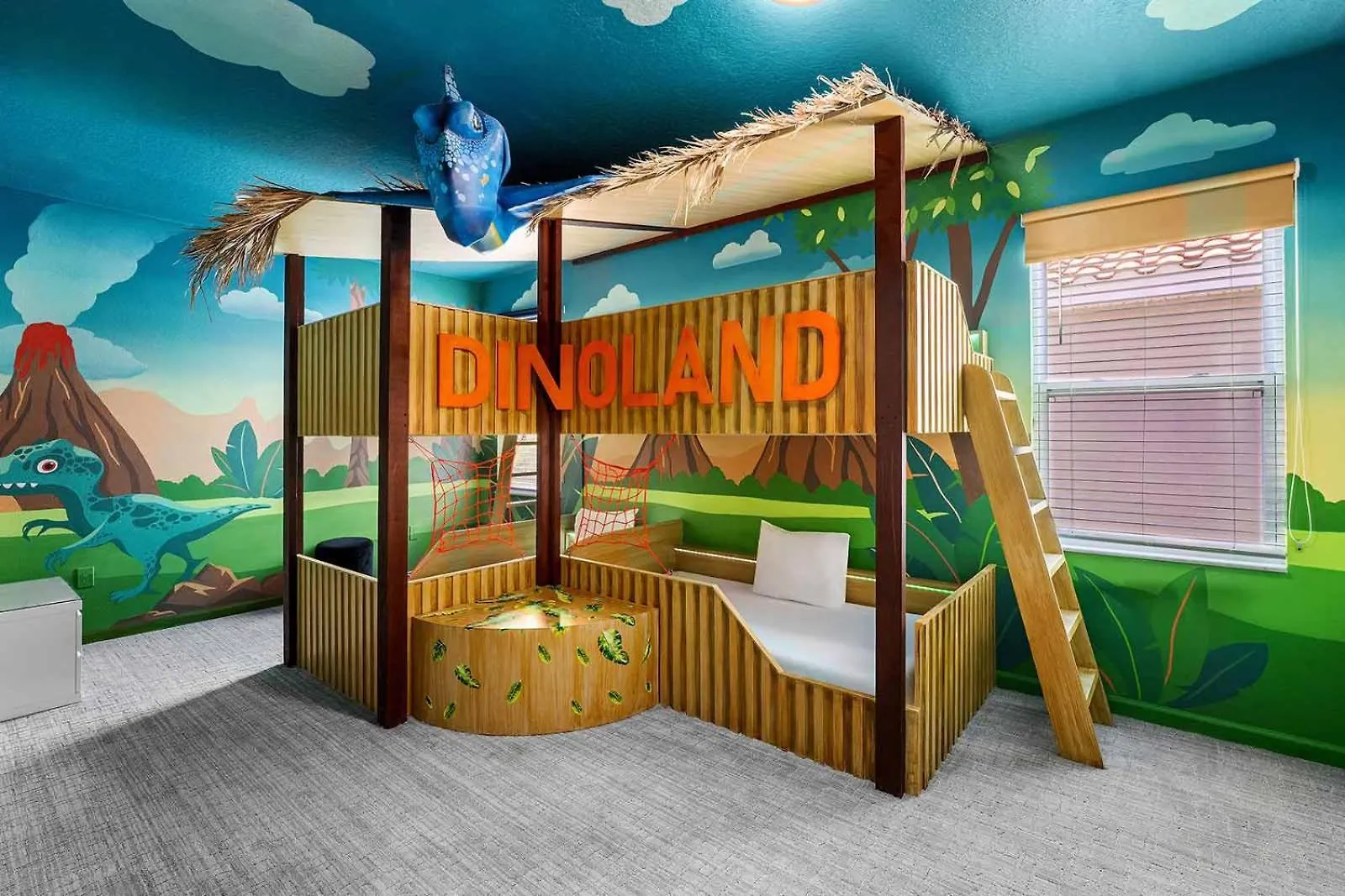 Dreamy Villa With Ice Castle Br, Theater & Game Loft Davenport 0*,
