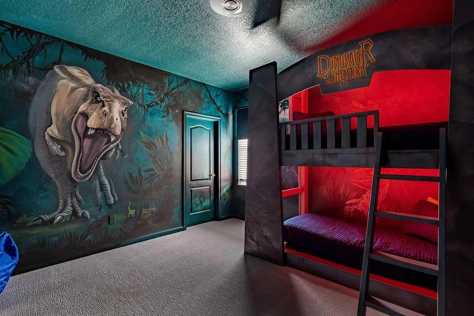 Dreamy Villa With Ice Castle Br, Theater & Game Loft Davenport 0*,  USA