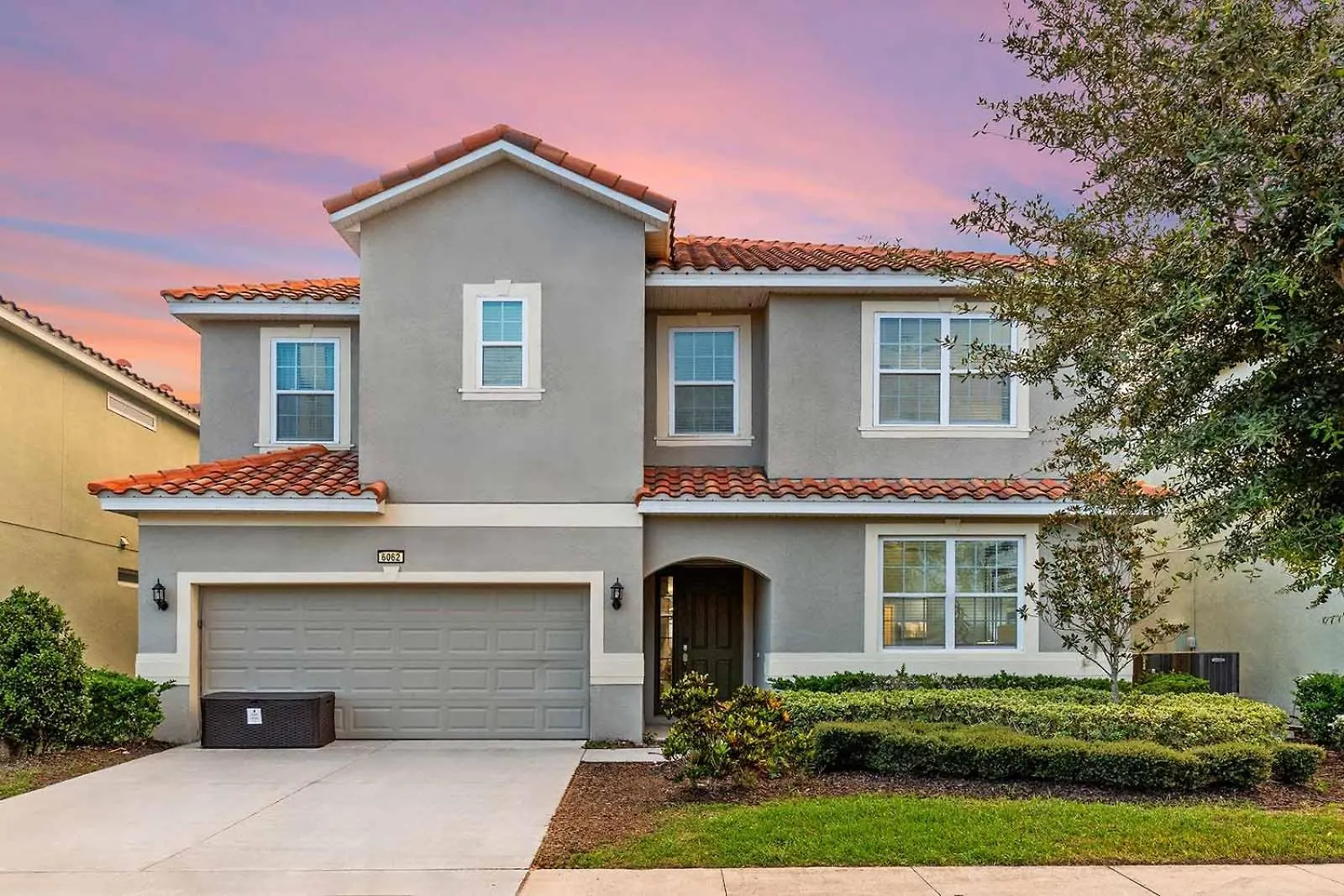 Dreamy Villa With Ice Castle Br, Theater & Game Loft Davenport