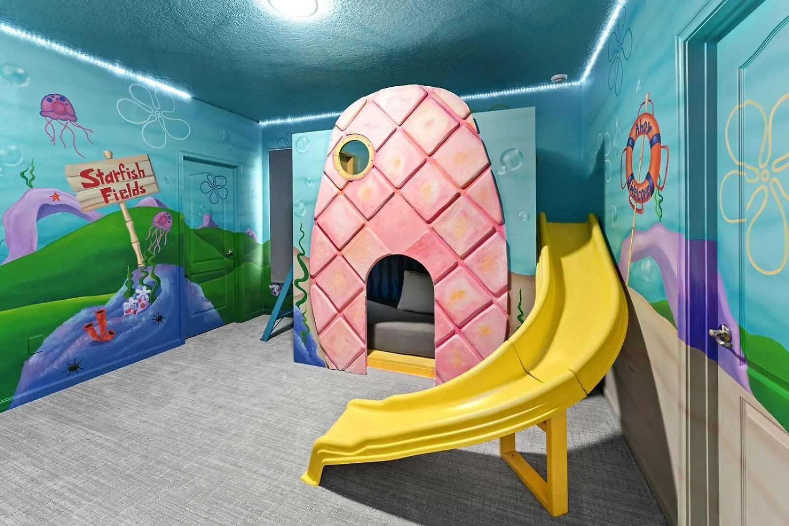 Dreamy Villa With Ice Castle Br, Theater & Game Loft Davenport