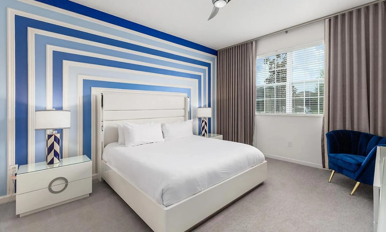 Dreamy Villa With Ice Castle Br, Theater & Game Loft Davenport